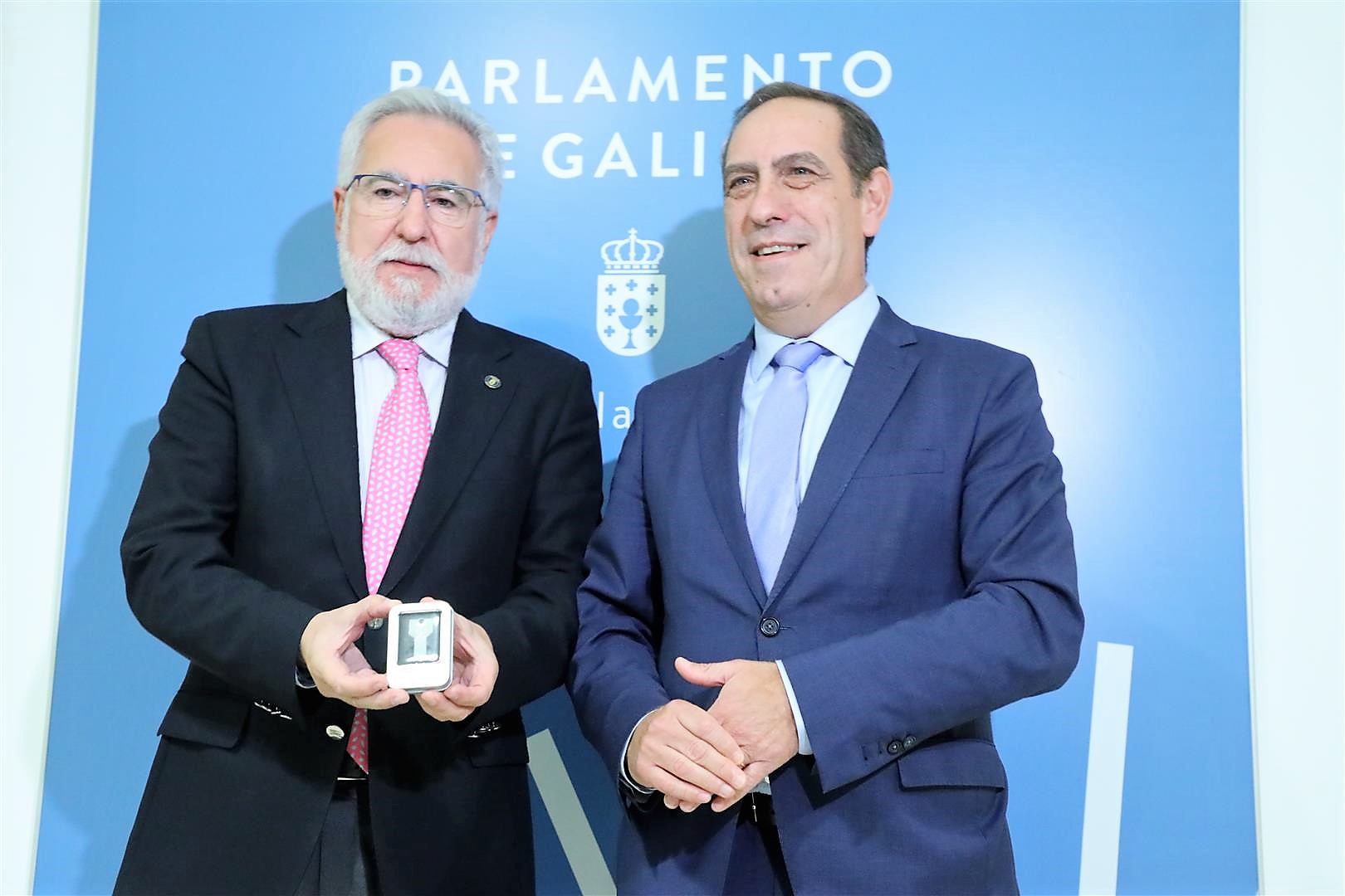 Foto da noticia:​​A Xunta entrega ao Parlamento o Proxecto  de orzamentos de 2020